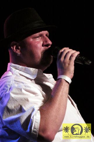 Dr. Ring Ding (D) with Soulfood International 20. Potsdamer Ska Festival, Linden Park 09. Juli 2010 (12).JPG